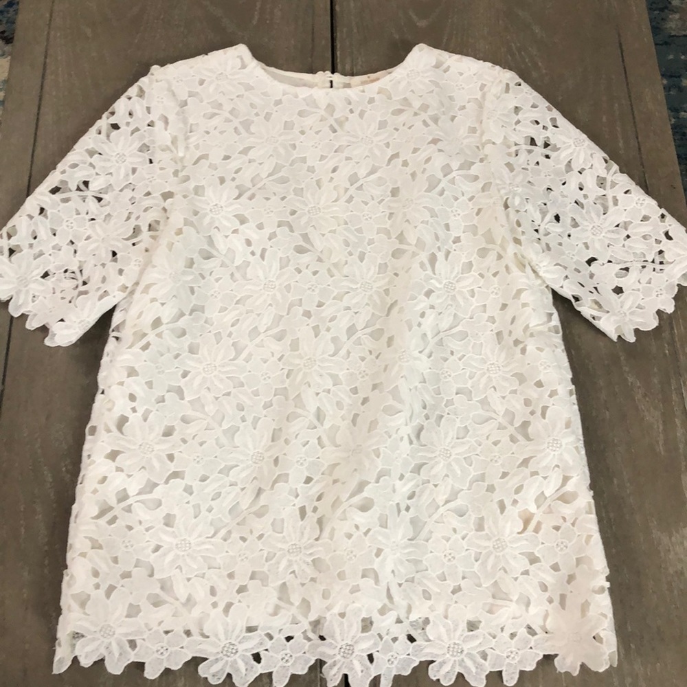 Kate Spade floral lace design. Size 4